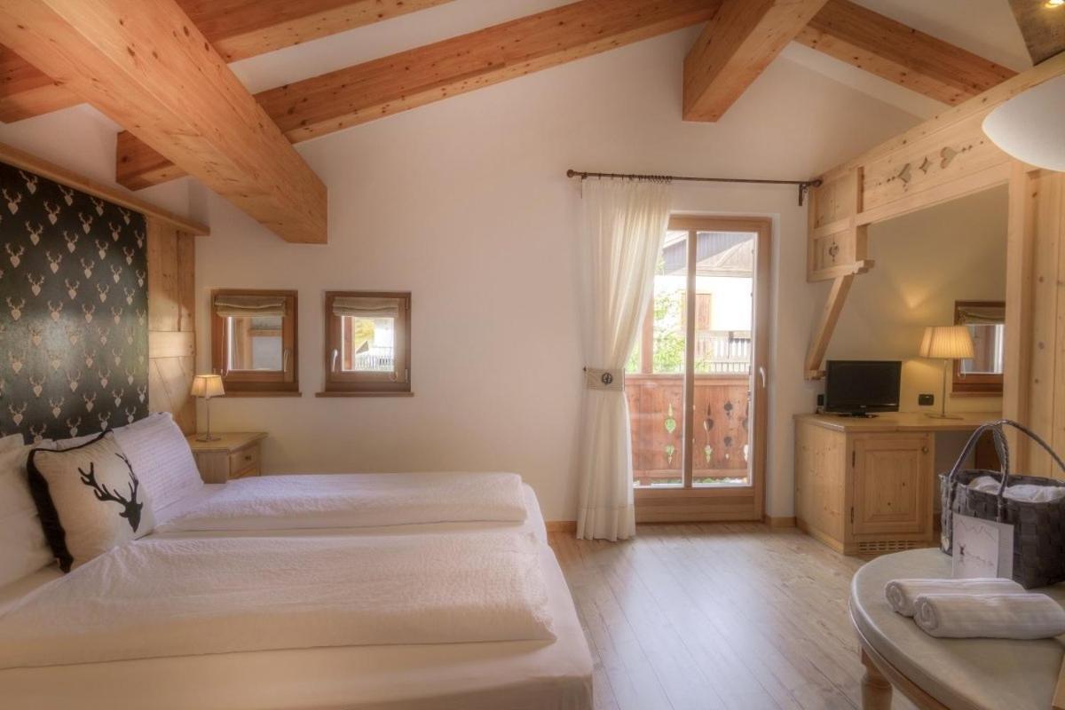 Hotel Madonnina Resort And Wellness Soraga Εξωτερικό φωτογραφία